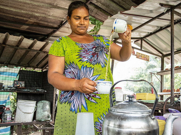 A Second Chance to Learn, Earn, and Grow, Designing of The Lifelong Learning Pathways Model in Sri Lanka